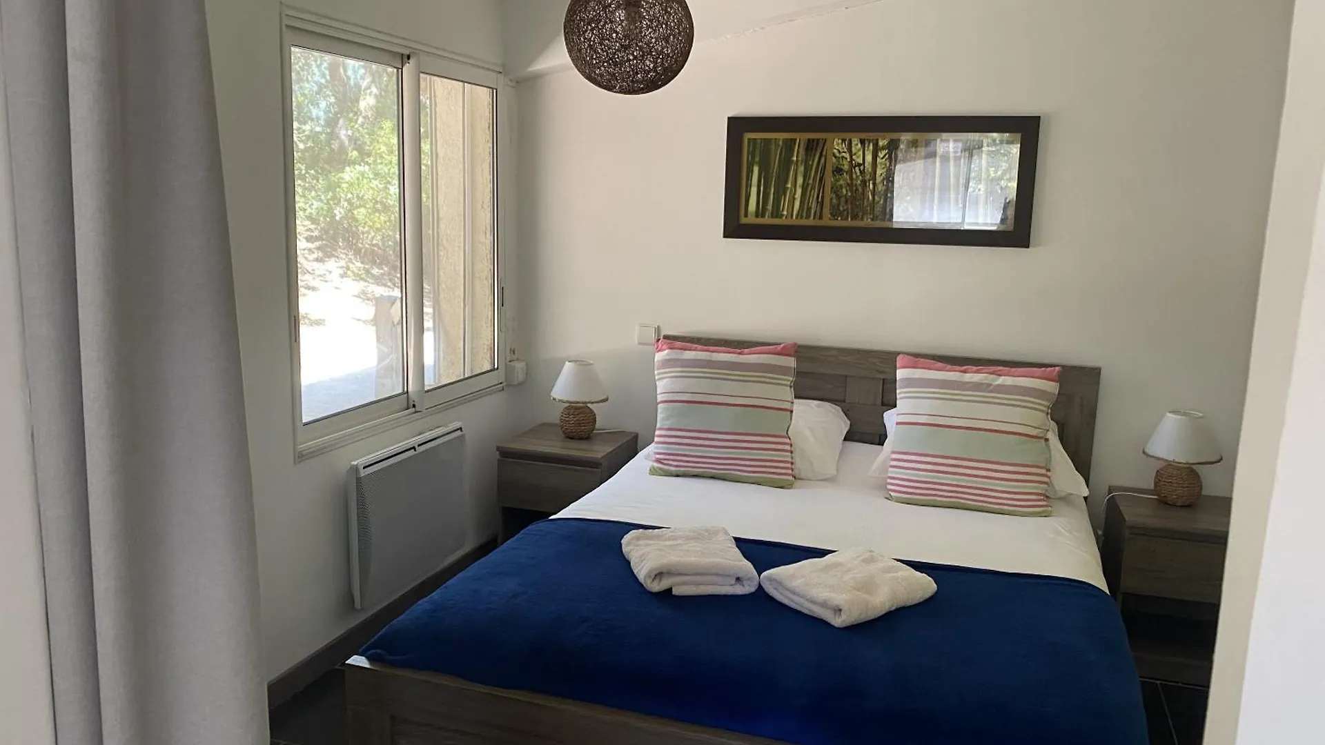 Villa Le Patio Bleu à La Crau Hébergement de vacances