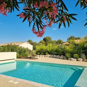  Hébergement de vacances Les Bergeries De Saumane, Gite 6 Personnes Au Sein D'un Ensemble De 4 Gites,piscine Commune